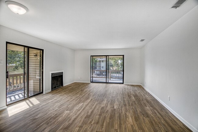 Photo - 101 Pine Forest Dr