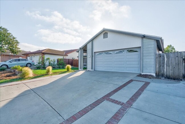 Photo - 4848 Glenhaven Dr