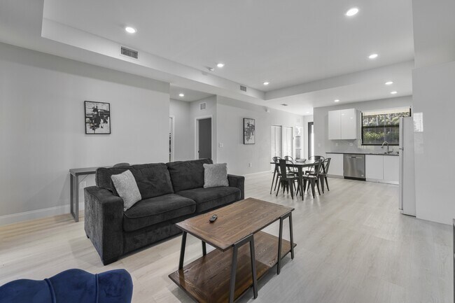 622 Windermere Dr
