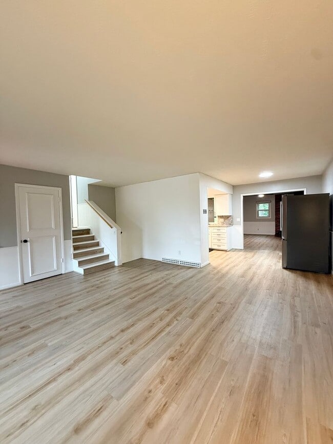 Photo - Spacious 3BR Near Shadow Lake Shopping Center!