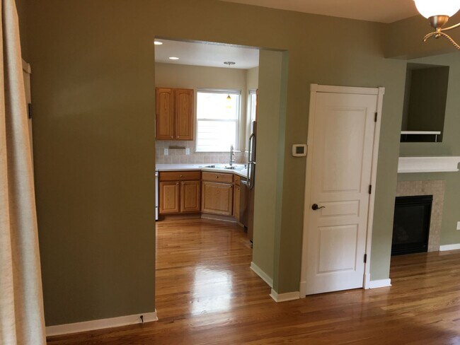 Photo - 3 Bedroom 2 1/2 Bath Home in Harvest Park