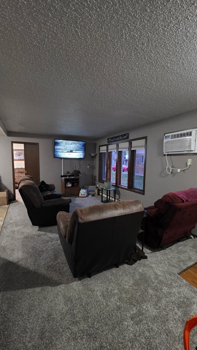 Building Photo - 1006 Hackberry Dr Unit 2