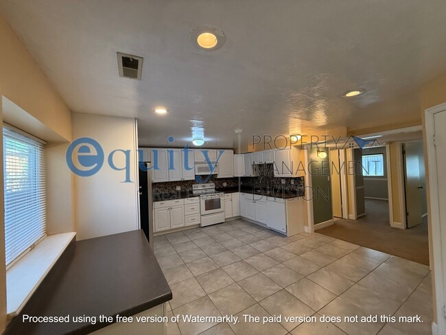 Photo - 2027 Kramer Dr