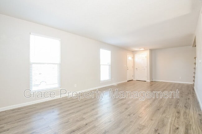 Photo - 9371 Bellaire Dr