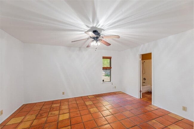 Photo - 13406 Effingham St