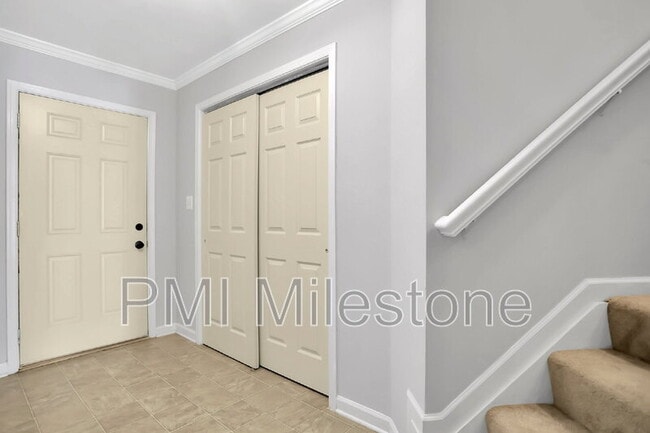 930 Monet Dr