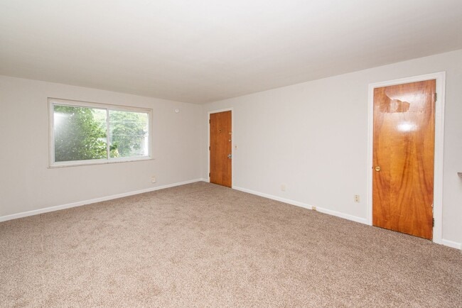 Photo - 2739 W North Bend Rd Unit 2
