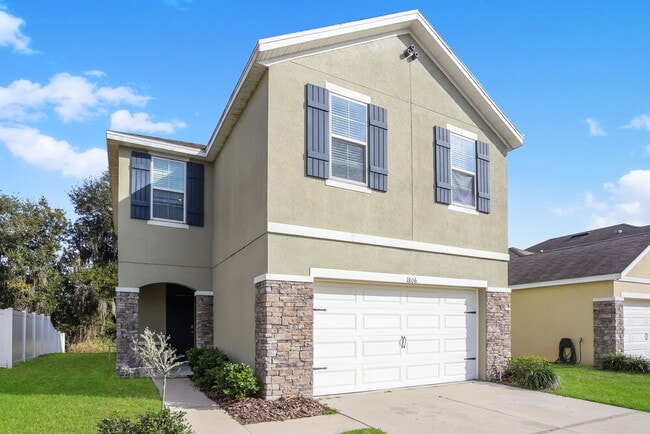 Photo - 1806 Greenwood Valley Dr House