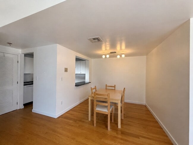 Photo - 170 Gore St Unit 107