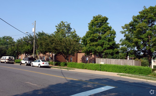 Photo - Yorkville Cooperative