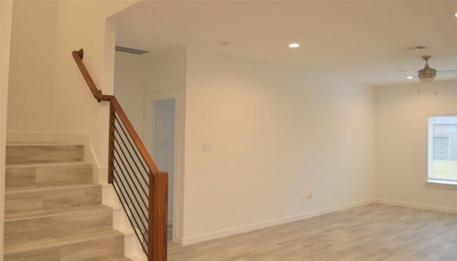 Photo - 10313 Cascade Range Ln