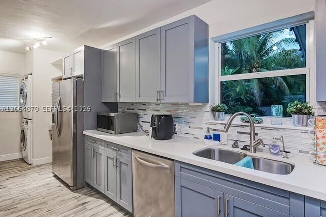 Photo - 11211 NE 11th Pl