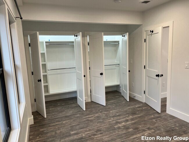 Photo - 42 Radnor Rd Unit 2