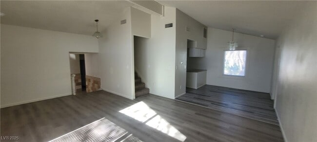 Building Photo - 2784 Belcastro St