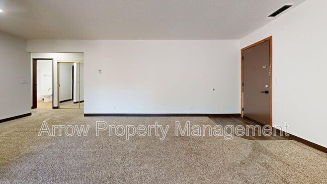 201 E Arbor Ave
