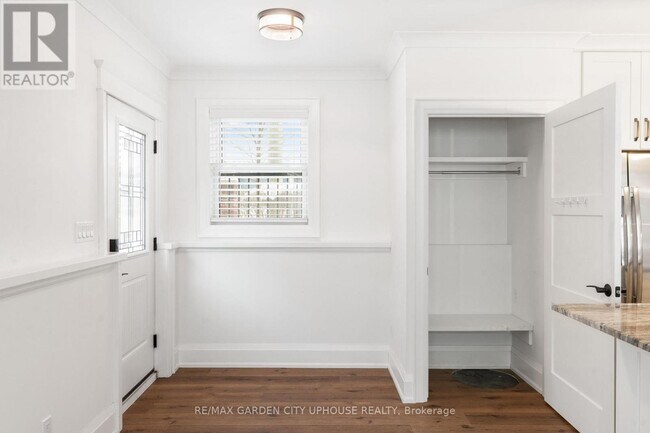 Photo - 25 Cherry St