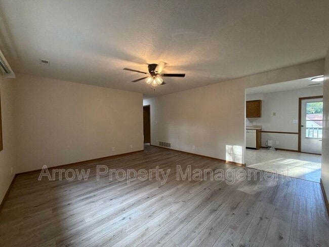 Photo - 535 Oak St Unidad 1