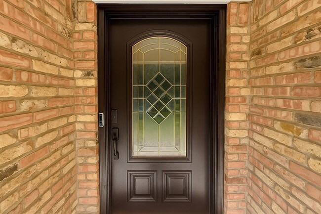 Photo - 2325 Ravenwood Dr