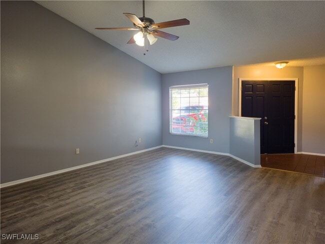 Photo - 1907 Dartford Ct