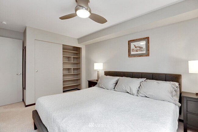 Photo - 4020 Aurora Ave N Unit 303