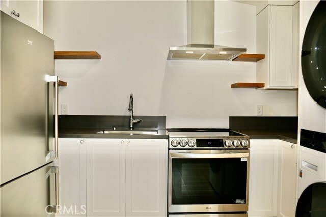 Photo - 734 Center St