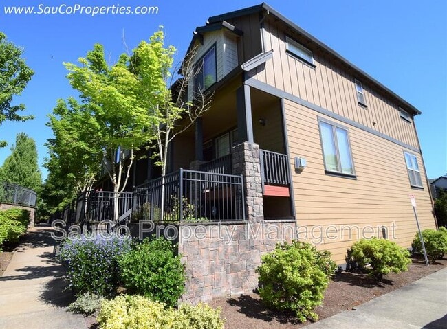 Photo - 1419 NE Lockheart Ln