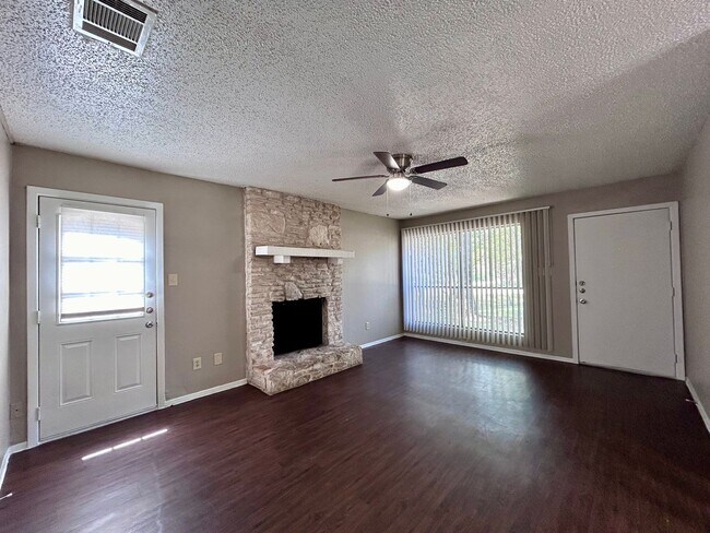 Photo - 1500 No Mor Cove Unit B