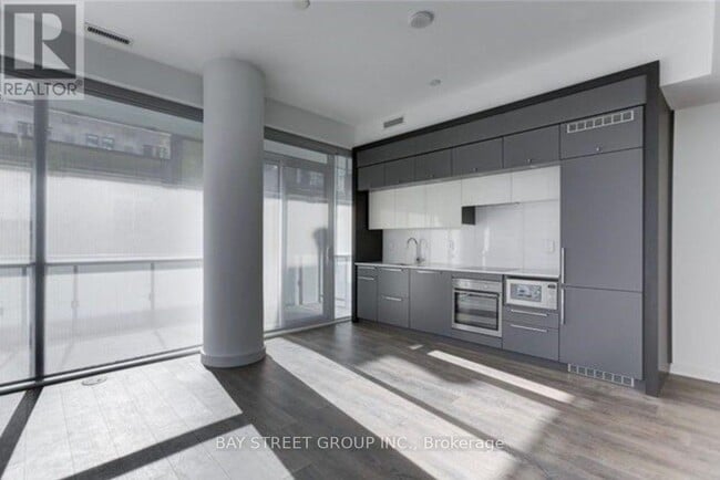 Photo - 15 Grenville St Unité 410