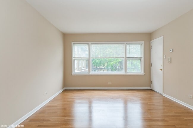Living Room - 3172 W Meadow Lane Dr Unit #27