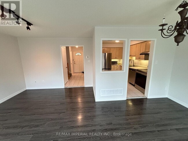 Photo - 5205 Glen Erin Dr