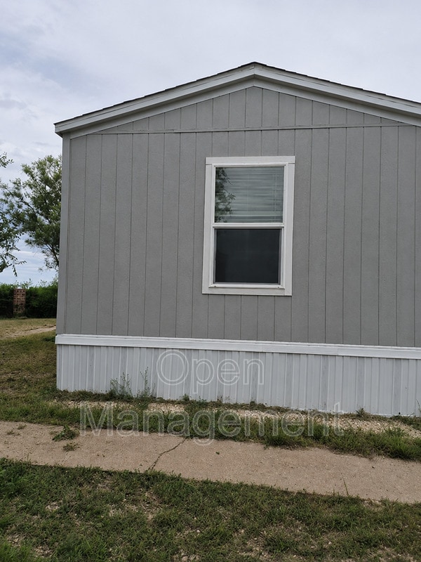 Building Photo - 3300 Voight Blvd