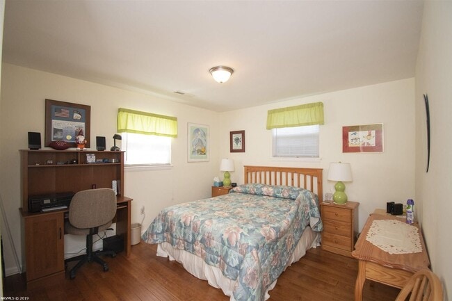 Building Photo - 2 Bed Apartment in Blacksburg With Some Ut...