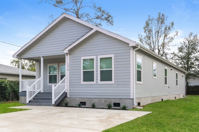 Building Photo - 7909 Record St Rental