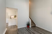 1BR, 1.5BR - 770SF