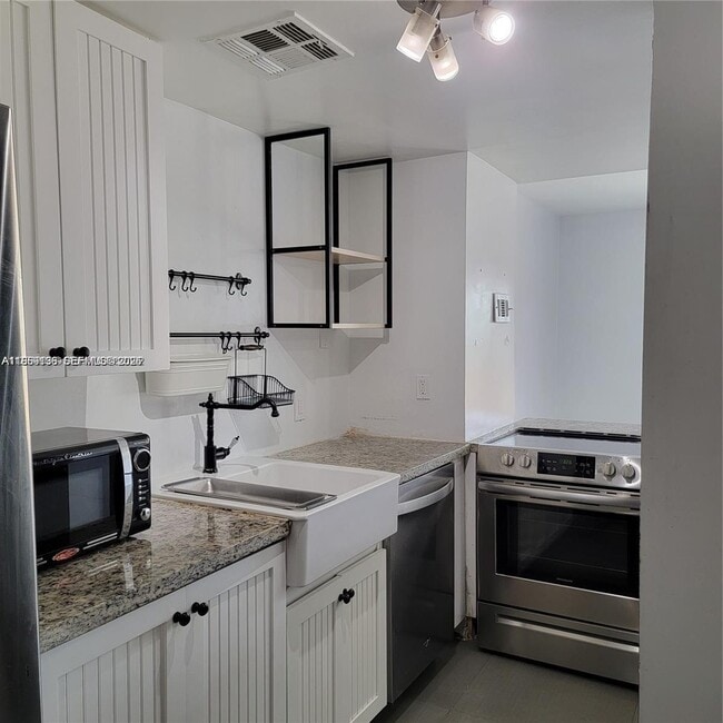 Photo - 880 NE 69th St Unit 4L