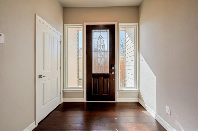 Photo - 4307 Hershe St