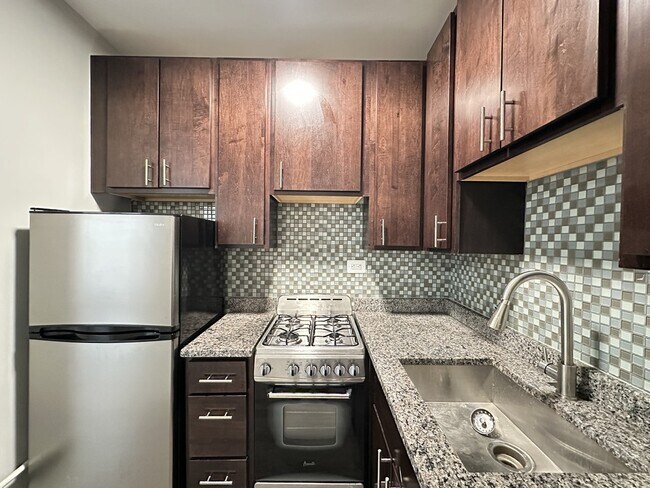 Photo - 4349 N Damen Ave Unit 412