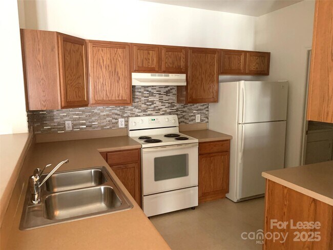 Photo - 10648 Hill Point Ct