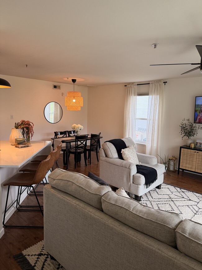 Photo - 1609 Forest Springs Ln Unidad Apt B