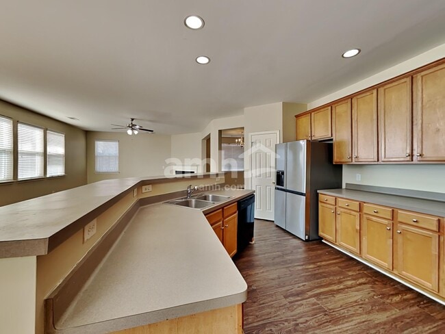 Photo - 125 Parkmont Ct