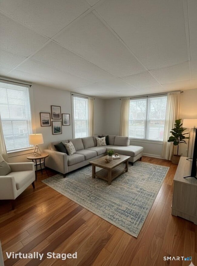 Building Photo - 265 East Ave Unit 2