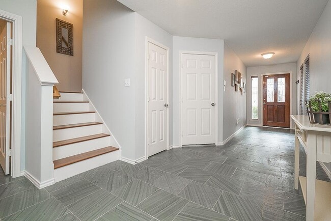 Photo - 2416 Charleston St