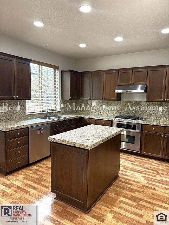 Photo - 13933 SW Walnut Creek Way