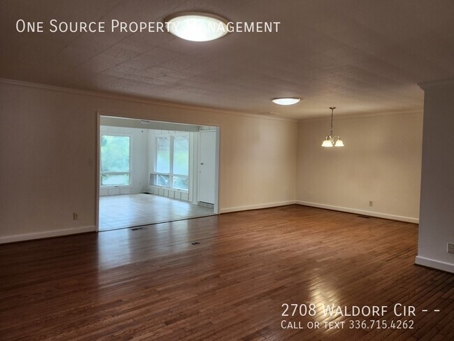 Photo - 2708 Waldorf Cir