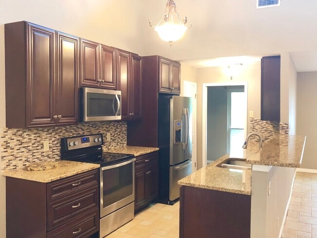 Photo - 4910 Babson St