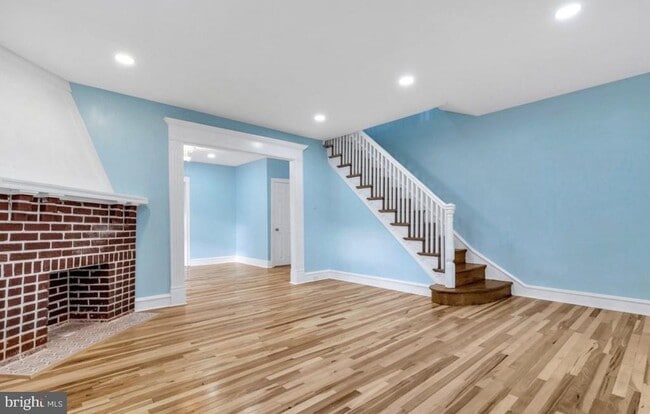 Building Photo - 200 Kingston Rd