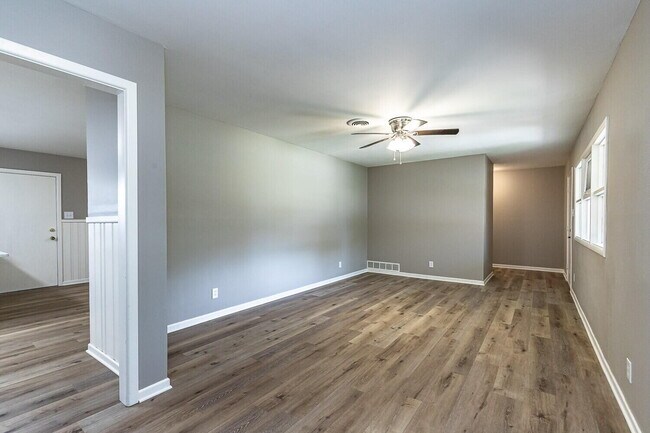 Photo - 3510 47th St