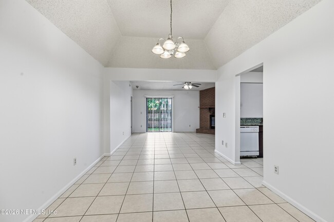 Photo - 3544 Villa Pl