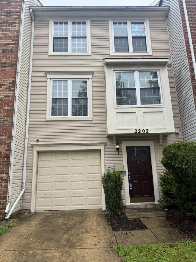 Photo - 2202 Commissary Cir