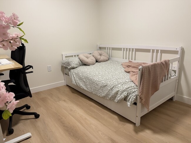 Photo - 8615-8108 108 St NW Unit 407